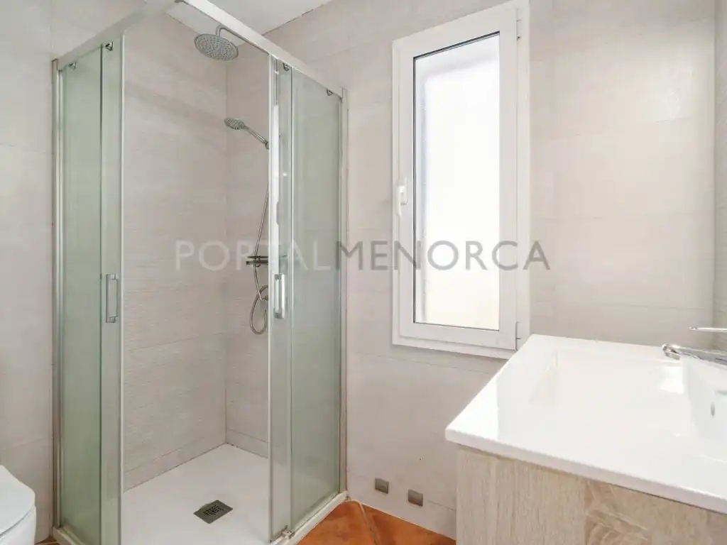 Bany de Casa o xalet en venda en Ciutadella de Menorca amb Piscina