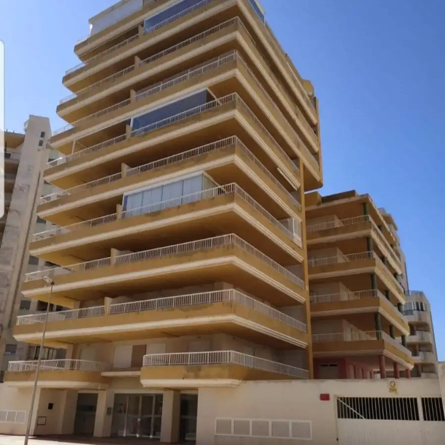 Vista exterior de Apartamento en venta en Tavernes de la Valldigna con Terraza, Amueblado y Balcón