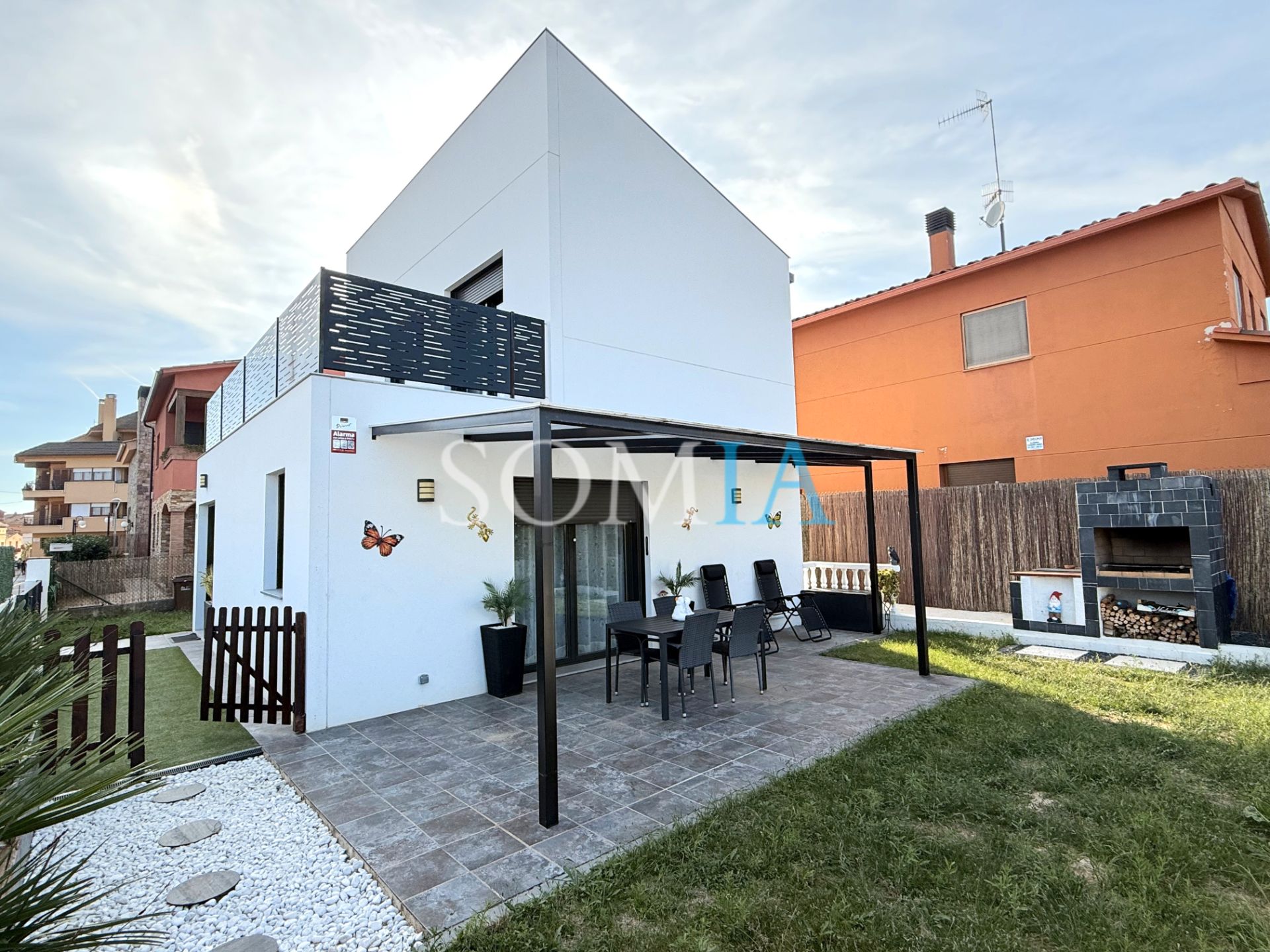 Exterior view of House or chalet for sale in Breda  with Air Conditioner, Heating and Private garden