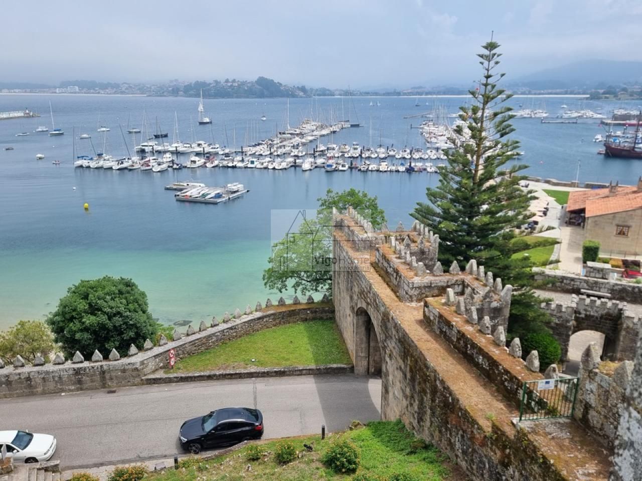 Vista exterior de Casa o xalet en venda en Baiona amb Calefacció, Jardí privat i Terrassa