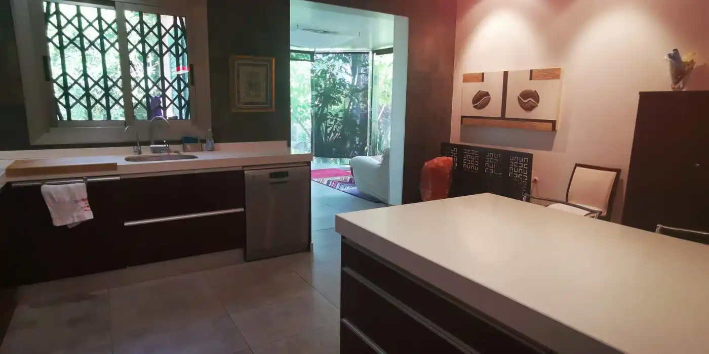 Cuina de Casa o xalet en venda en Elche / Elx amb Aire condicionat, Jardí privat i Terrassa