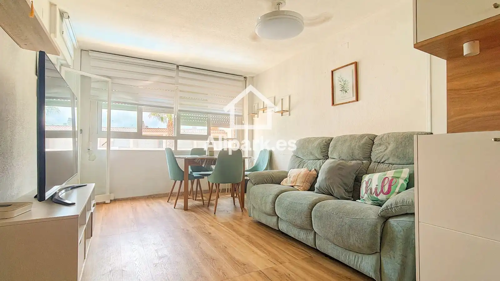 Außenansicht von Wohnung zum Verkauf in El Campello mit Terrasse, Schwimmbad und Gemeinschaftspool