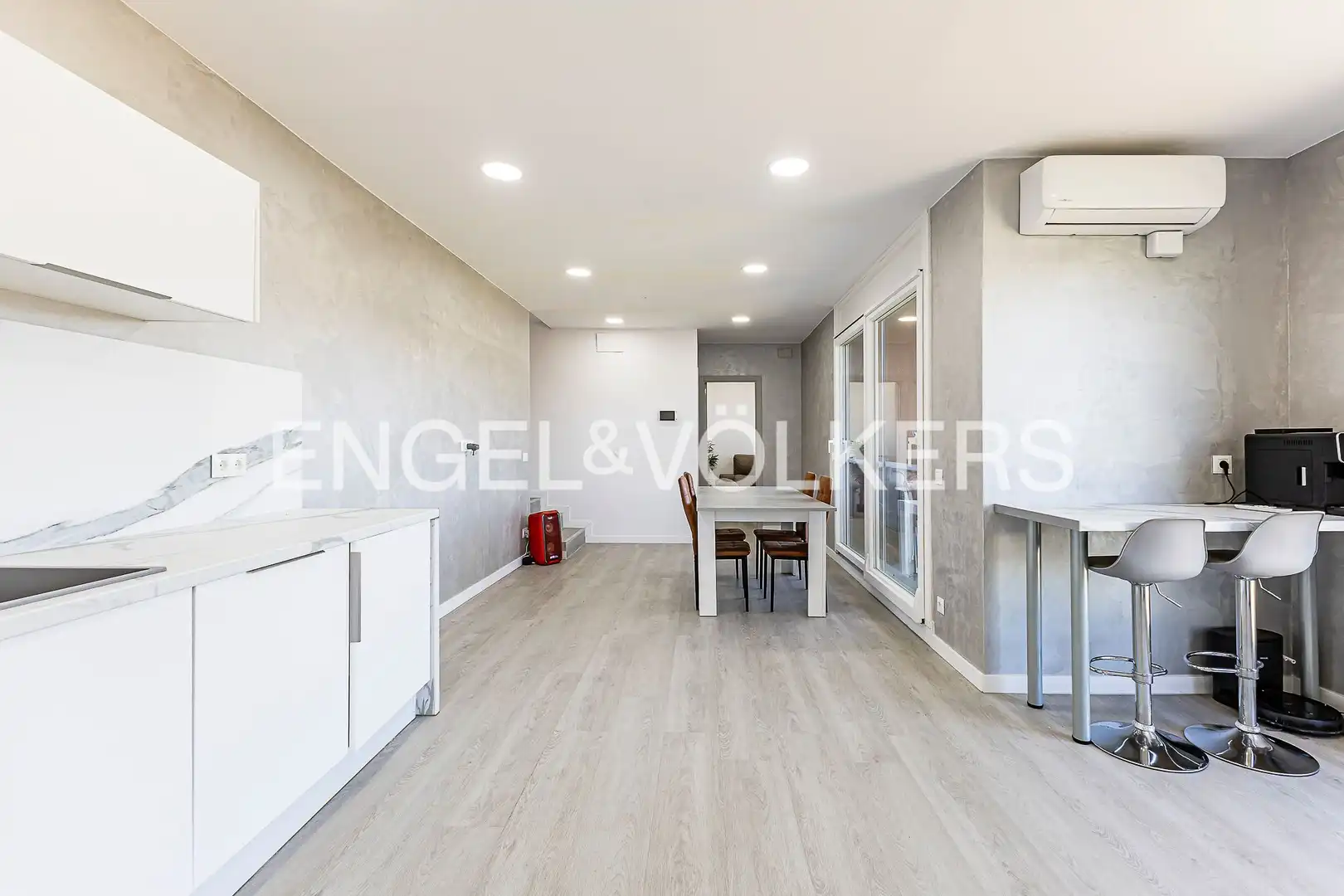 Dining room of Houses for sale in Vallirana  with Heating and Private garden