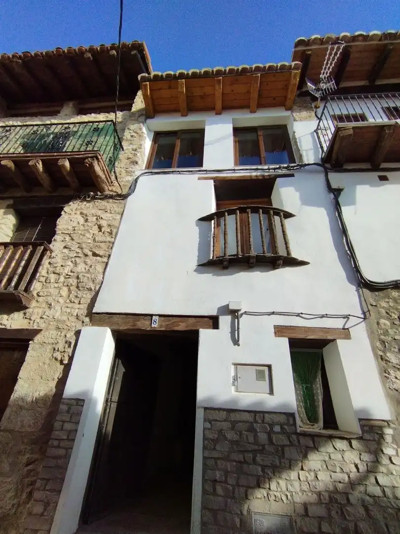 Exterior view of Houses for sale in Zorita del Maestrazgo  with Terrace and Storage room