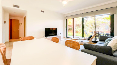 Foto 5 de Apartament en venda a Urbanización Marbesa, 122, Marbesa, Málaga