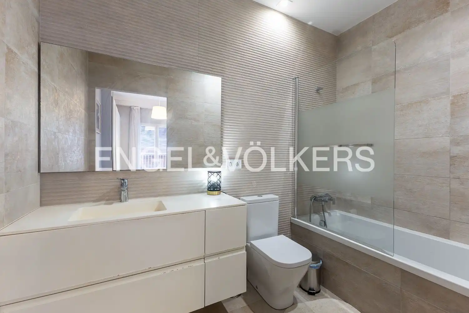 Baño de Piso de alquiler en Valencia con Aire acondicionado, Calefacción y Parquet
