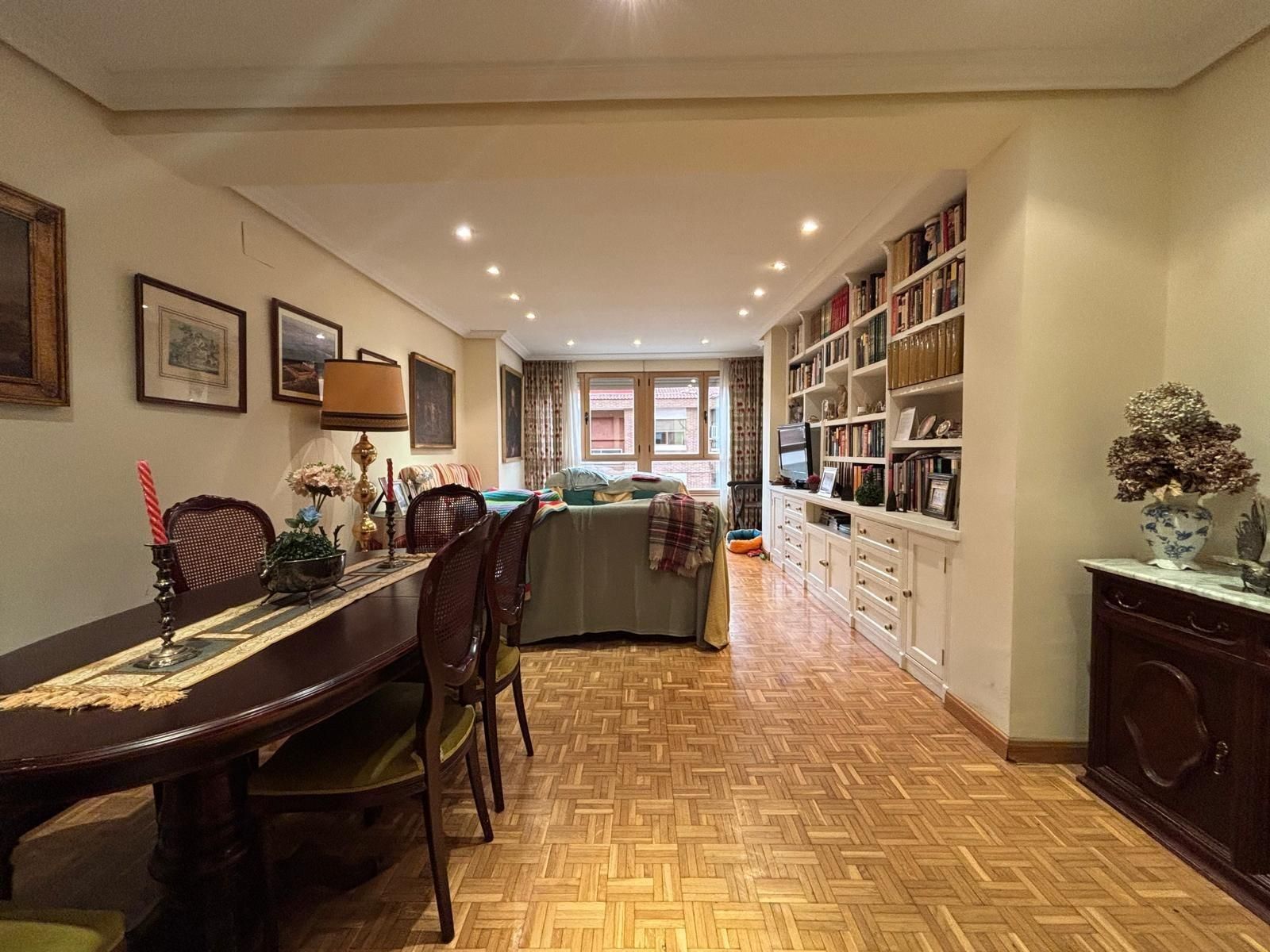 Sala d'estar de Pis en venda en Cáceres Capital