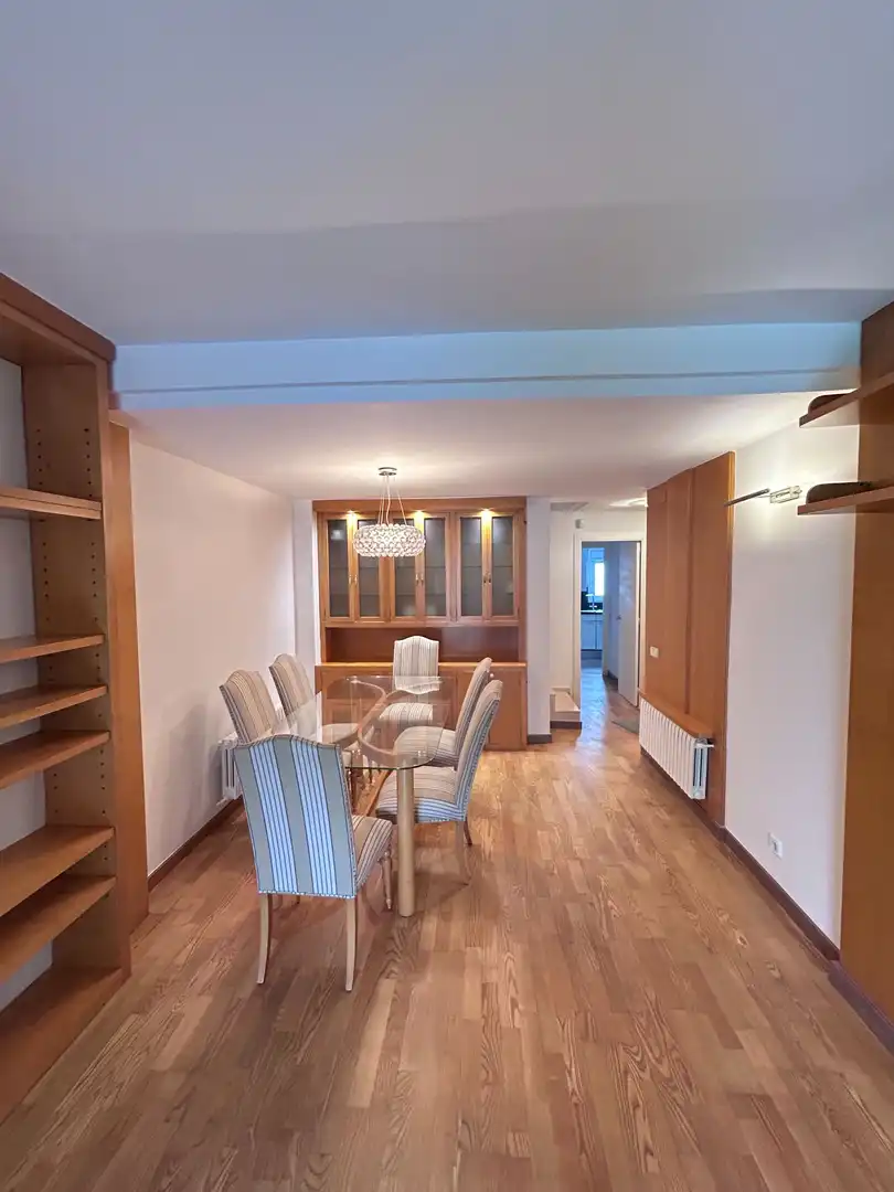 Comedor de Dúplex de alquiler en Sitges con Aire acondicionado, Terraza y Amueblado