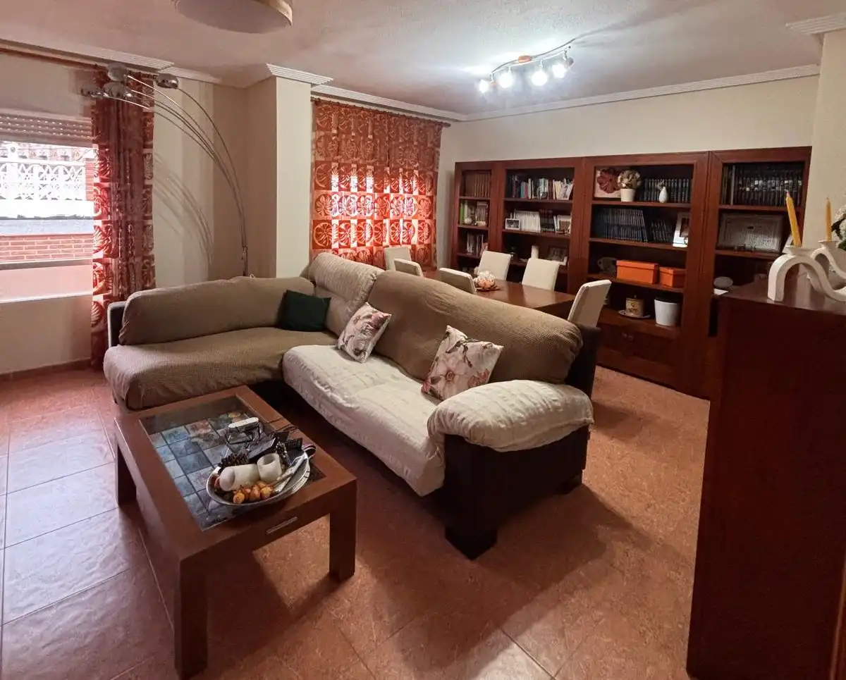 Duplex con ascensore in vendita a Calle Felipe Bueno Guillén, imagen 3