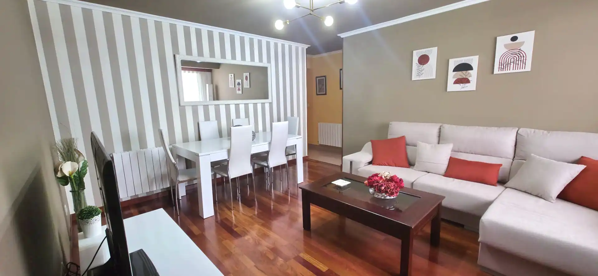 Living room of Attic for rent in Ferrol  with Air Conditioner, Heating and Furnished