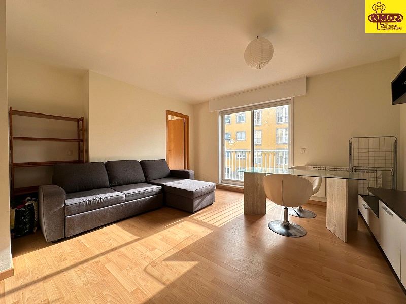 Vista exterior de Estudi en venda en Brión amb Aire condicionat, Calefacció i Traster