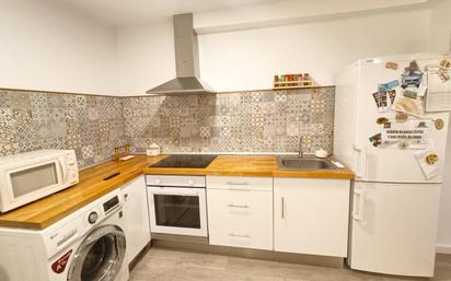 Kitchen of Flat for sale in Santa Coloma de Gramenet  with Air Conditioner