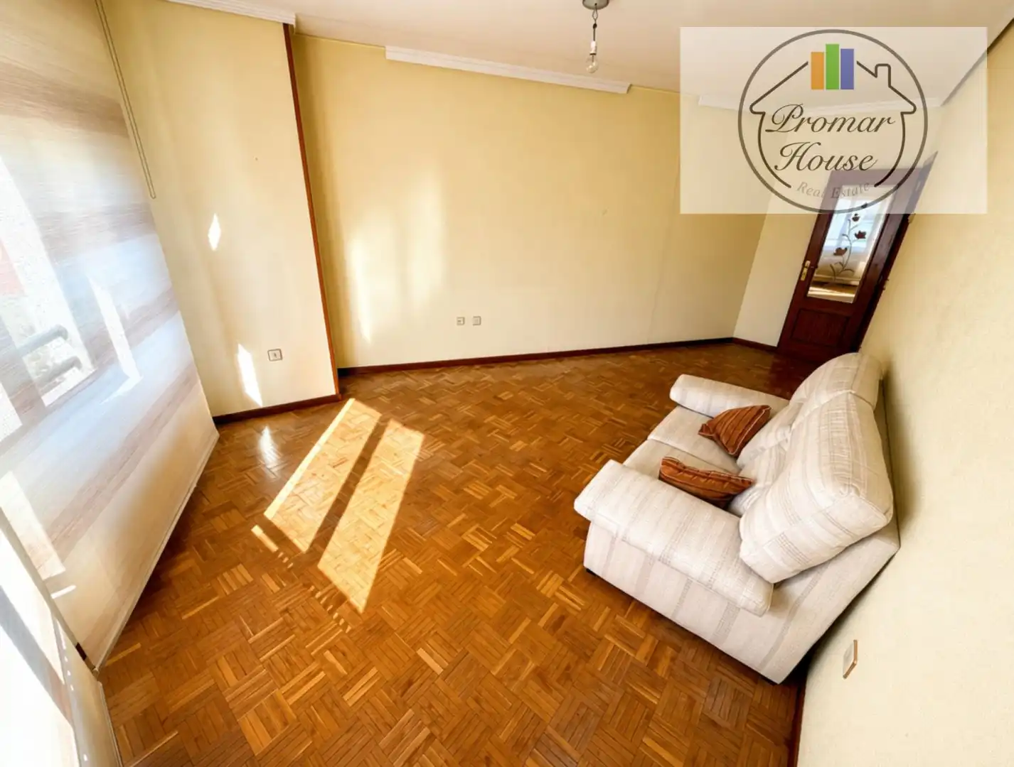 Living room of Flat for sale in Peñaranda de Bracamonte  with Heating