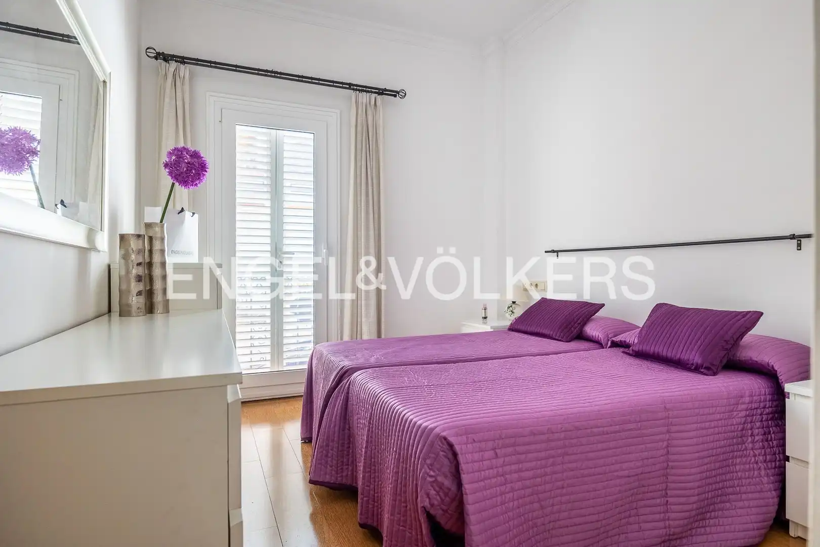 Habitación de Dúplex en venta en Sevilla con Aire acondicionado, Calefacción y Amueblado