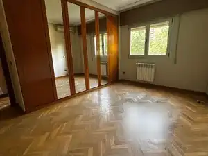 Bedroom of Flat for rent in Madrid  with Air Conditioner, Heating and Parquet flooring