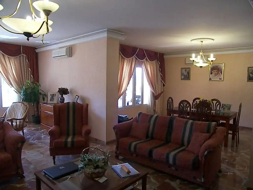 Sala de estar de Casa o chalet en venta en Alhaurín de la Torre con Aire acondicionado, Jardín privado y Terraza