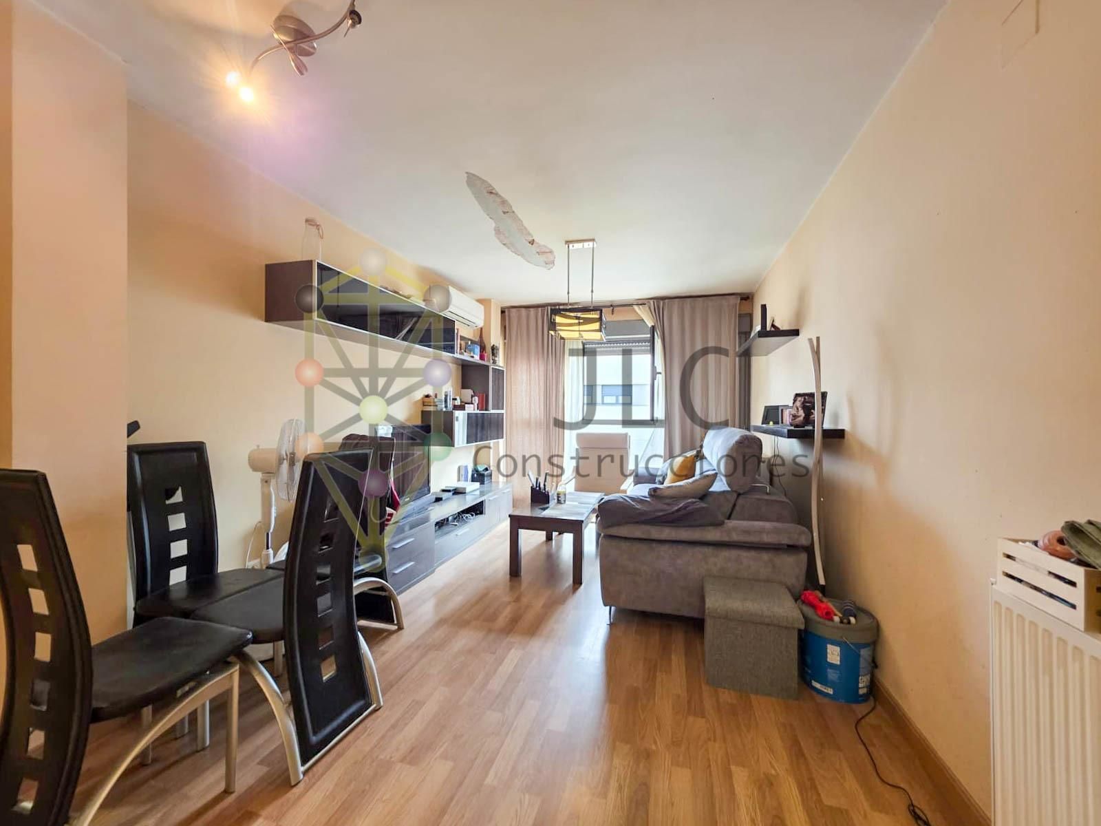 Sala de estar de Piso en venta en Alcobendas con Jardín privado y Piscina comunitaria