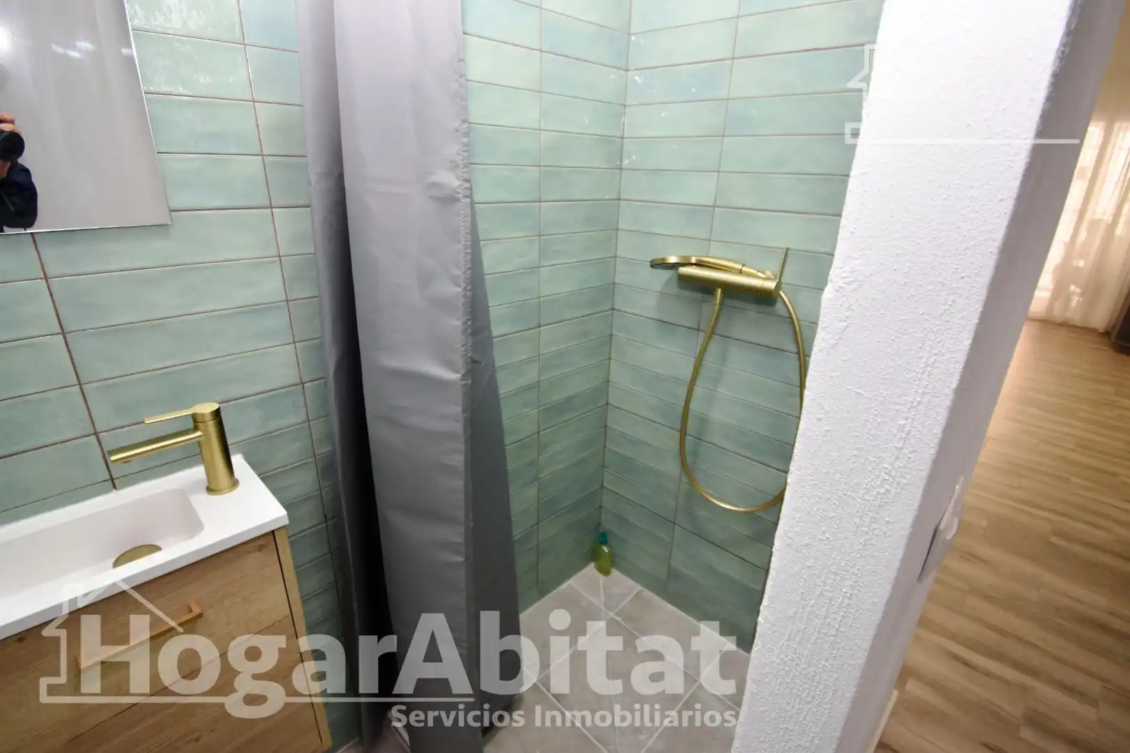 Bathroom of Houses for sale in Sueca  with Air Conditioner, Terrace and Furnished