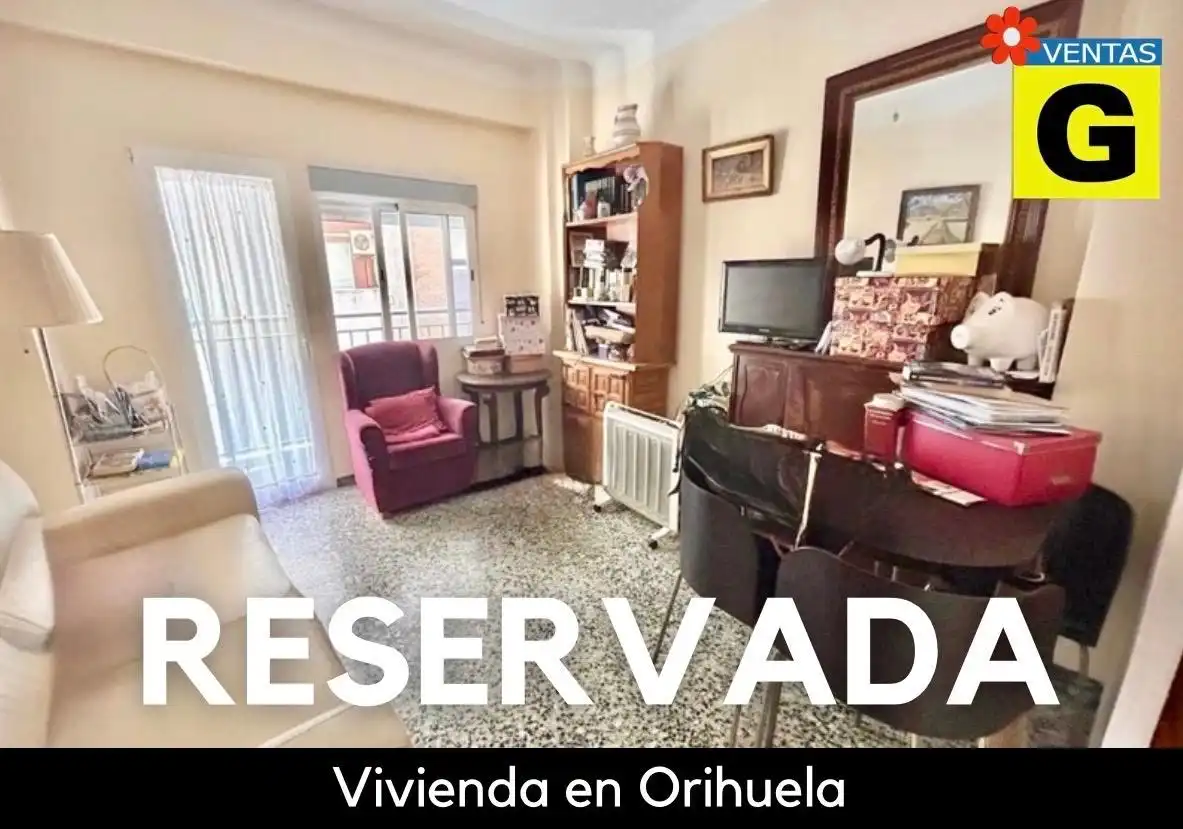 Habitación de Piso en venta en Orihuela con Balcón
