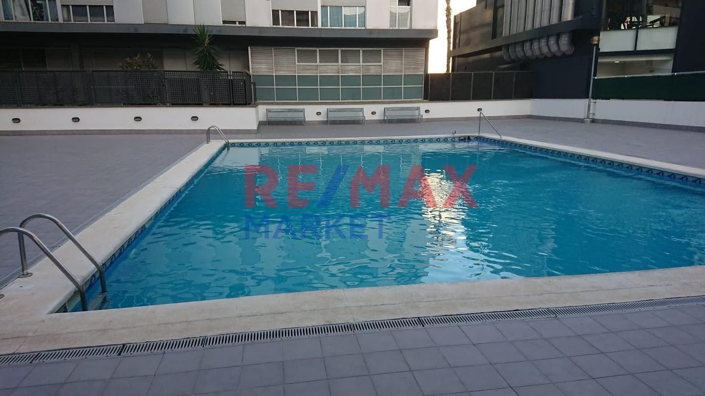Piscina de Pis en venda en  Barcelona Capital amb Aire condicionat, Calefacció i Jardí privat