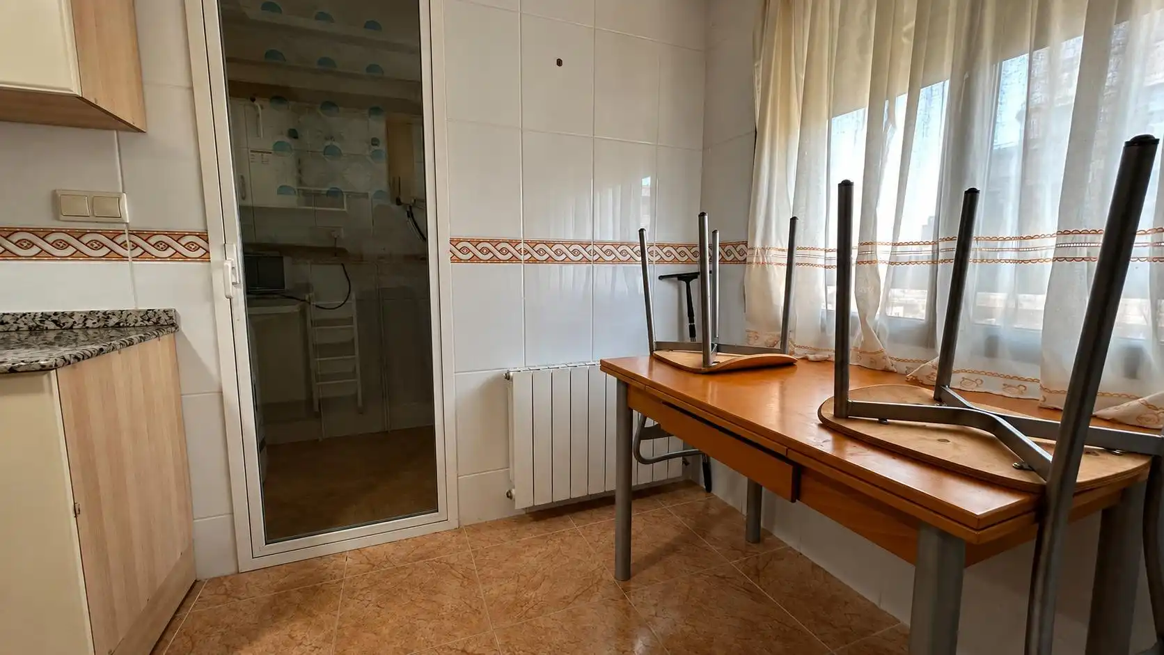 Cocina de Piso de alquiler en Valencia con Aire acondicionado, Calefacción y Jardín privado