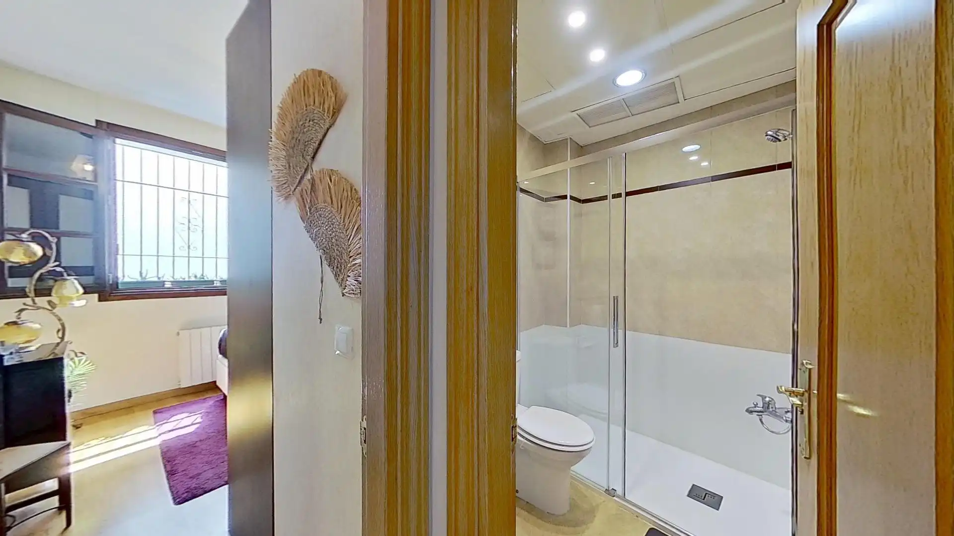 Badezimmer von Wohnung zur Miete in Granada mit Klimaanlage, Heizung und Möbliert