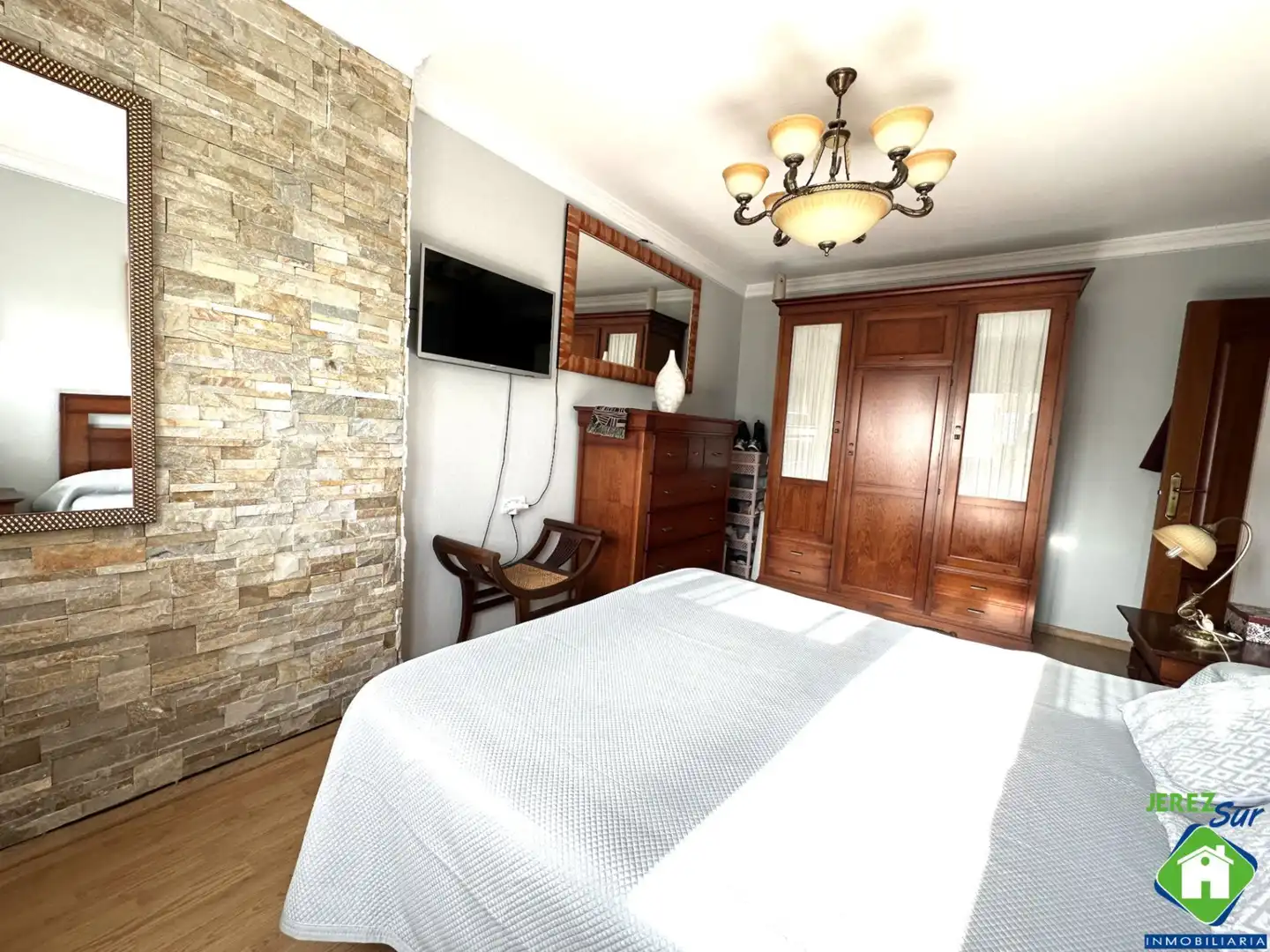 Bedroom of Detached homes for sale in Jerez de la Frontera  with Air Conditioner, Heating and Private garden