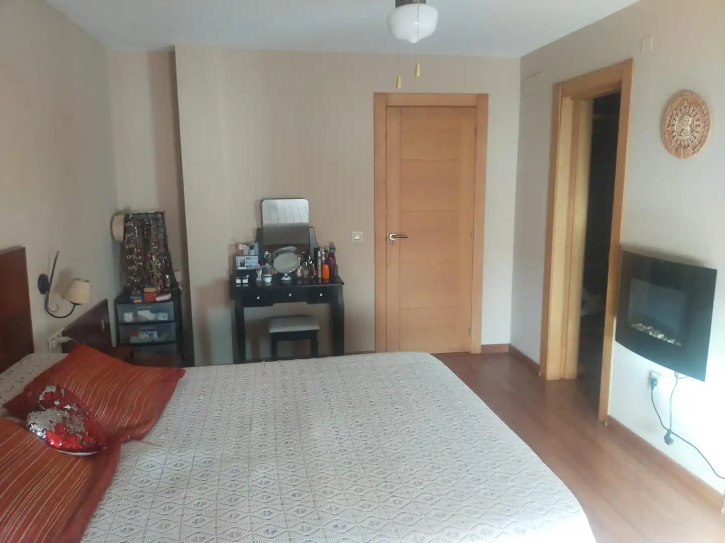 Bedroom of Houses for sale in La Línea de la Concepción  with Air Conditioner, Terrace and Storage room