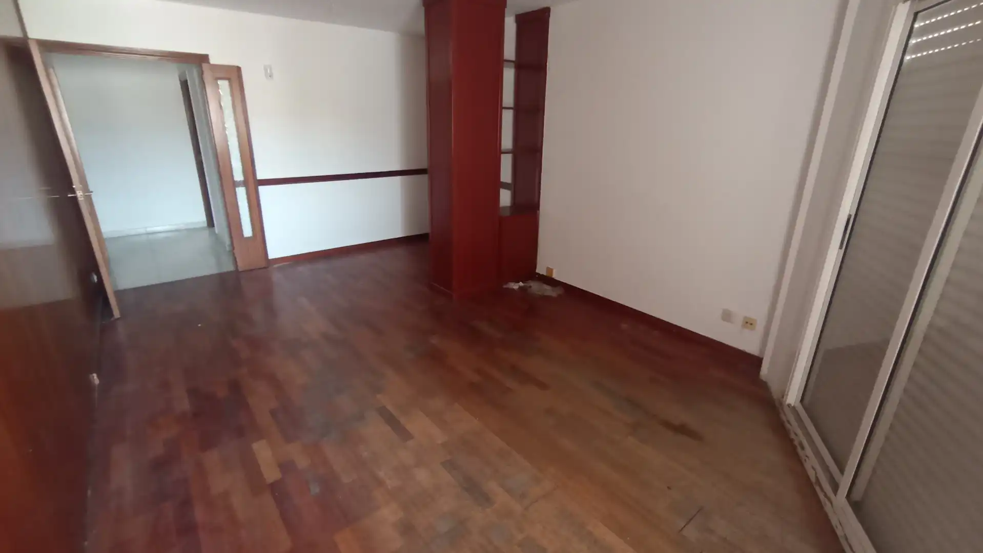 Appartamento con terrazza in vendita a Camí Reial, imagen 2