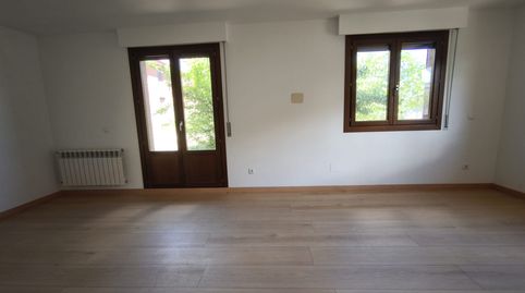 Foto 4 de Casa adosada en venta en Calle Pablo Neruda, 26, Orkoien, Navarra