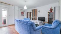 Living room of Flat for sale in  Granada Capital