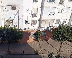 Exterior view of Flat for sale in  Sevilla Capital  with Terrace