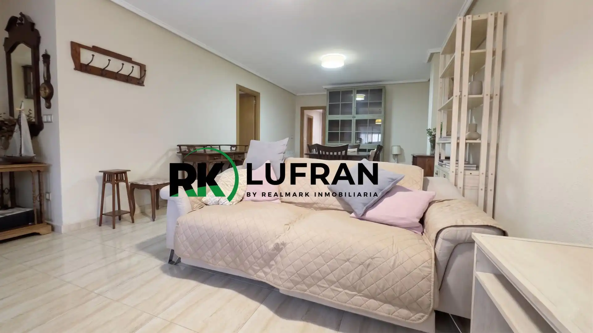 Wohnzimmer von Wohnung zum Verkauf in El Campello mit Klimaanlage, Privatgarten und Terrasse