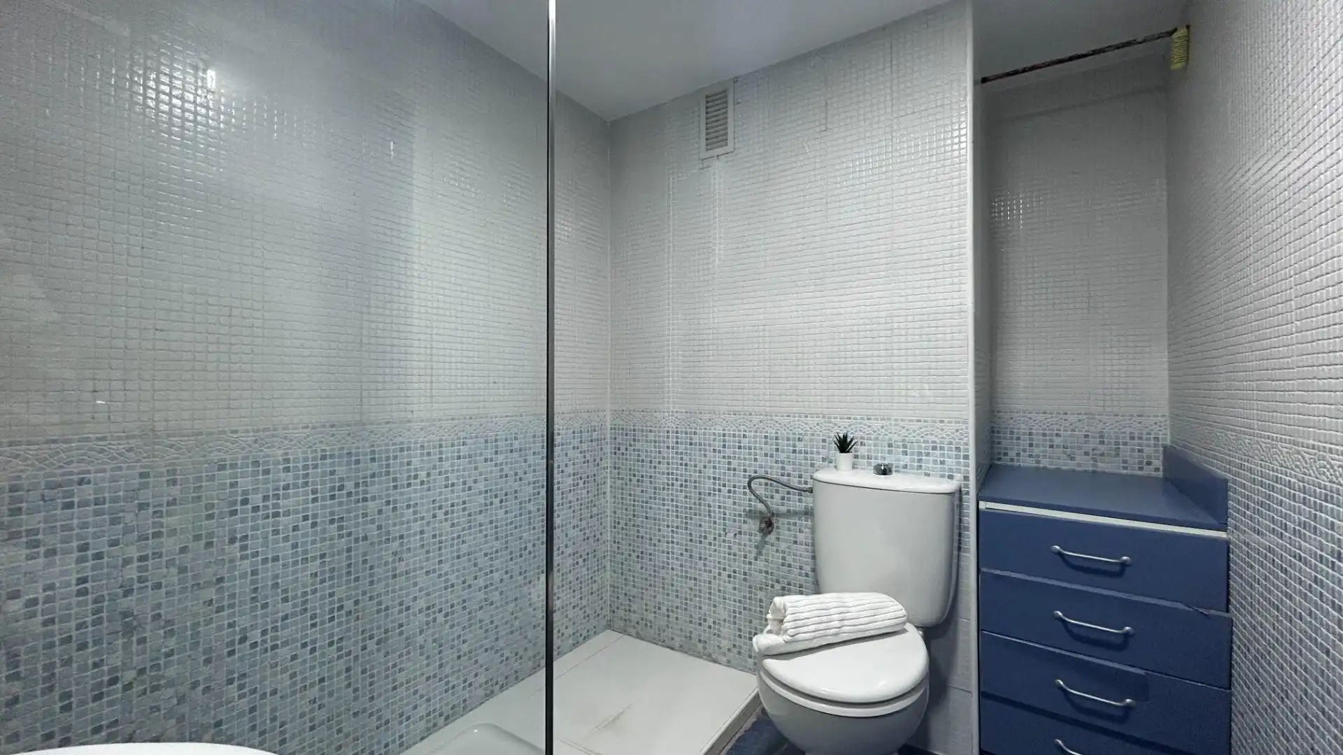 Zimmer in Plaza Plaza del Xúquer, 7, La Bega Baixa - Plaza Xúquer