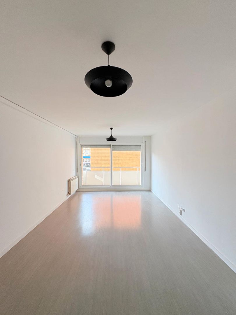 Sala de estar de Piso en venta en Terrassa con Aire acondicionado, Calefacción y Parquet
