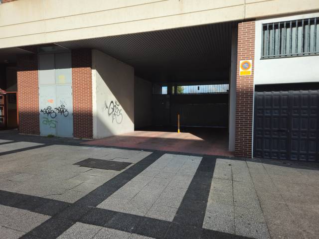 Garaje en Venta en Calle Madre Teresa de Calcuta, 6 en San Martín