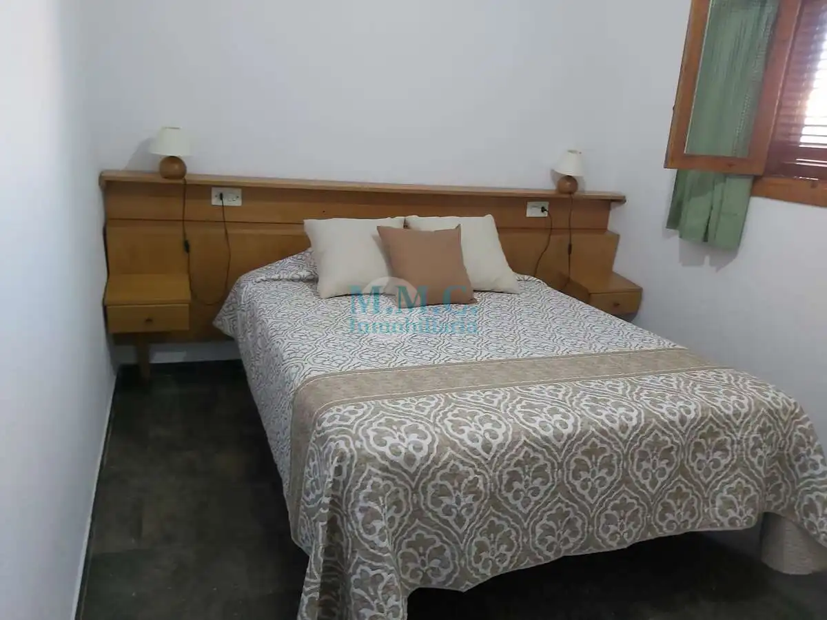 Schlafzimmer von Wohnung zur Miete in Roquetas de Mar mit Klimaanlage, Terrasse und Möbliert
