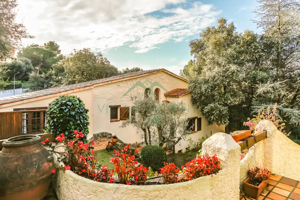 Villa mit Terrasse zum Verkauf in L'Ametlla del Vallès