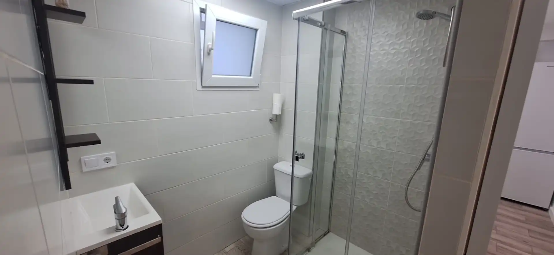 Bathroom of Flat for rent in Málaga  with Furnished, Oven and Washing machine