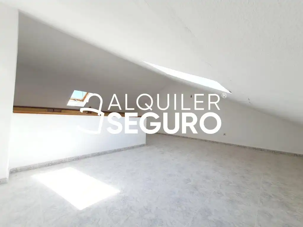 Bedroom of Houses for rent in Batres  with Heating, Terrace and Swimming Pool