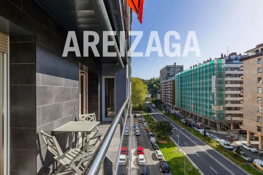 Exterior view of Flat for sale in Donostia - San Sebastián   with Heating, Terrace and Balcony