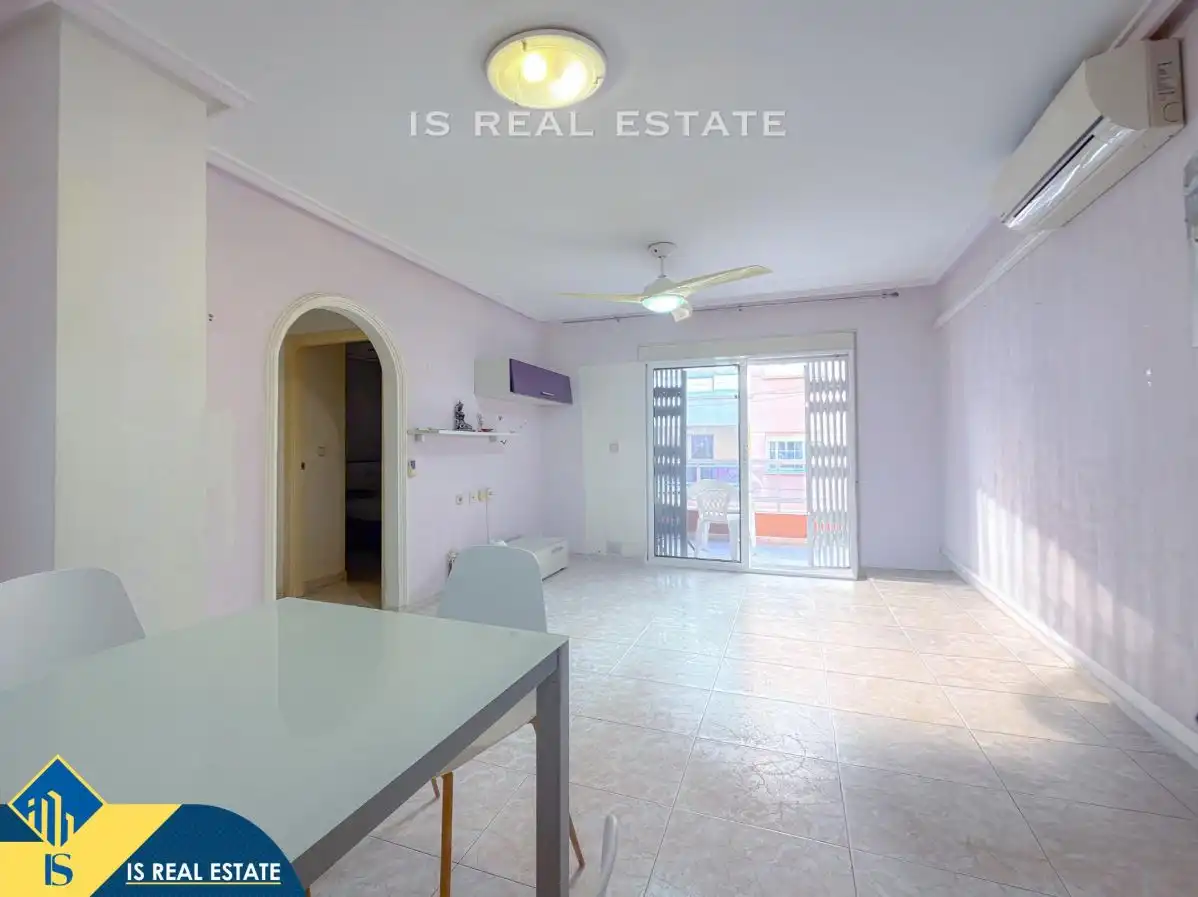 Apartamento con piscina en venta en Playa del Cura, imagen 4