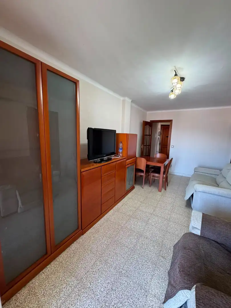 Habitación de Piso en venta en Cornellà de Llobregat con Aire acondicionado, Calefacción y Balcón