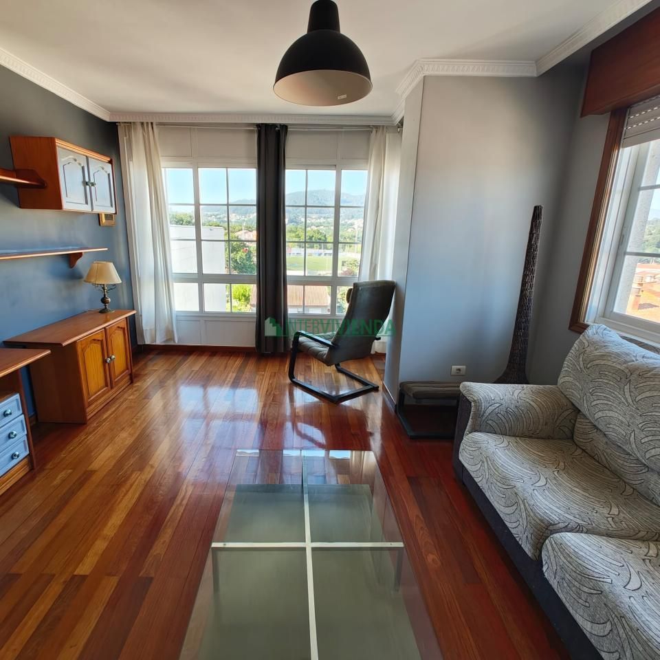 Living room of Flat for sale in Cangas   with Heating, Parquet flooring and Storage room