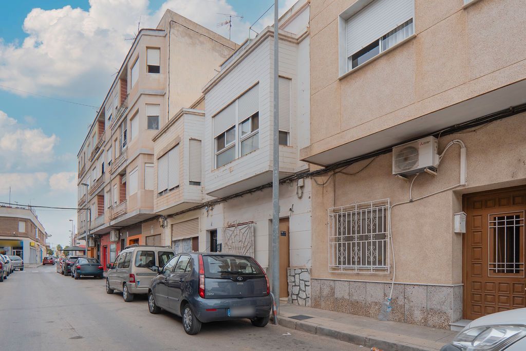 Vista exterior de Pis en venda en Cartagena