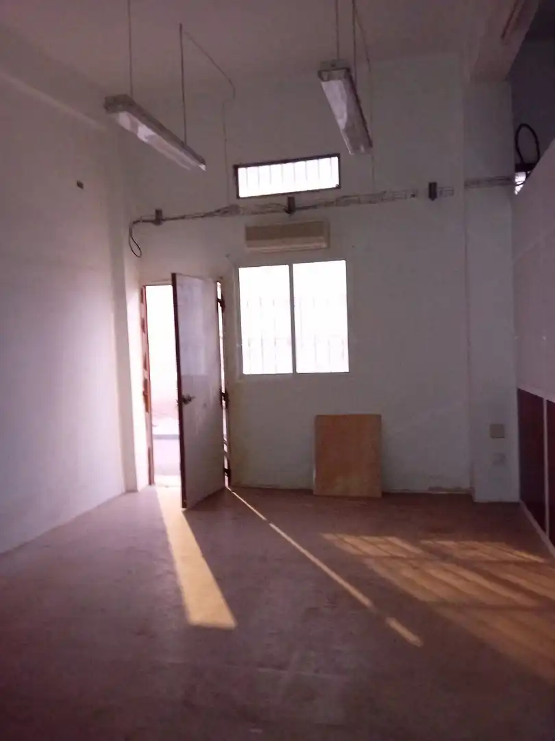 Local en venta en Antequera con Aire acondicionado