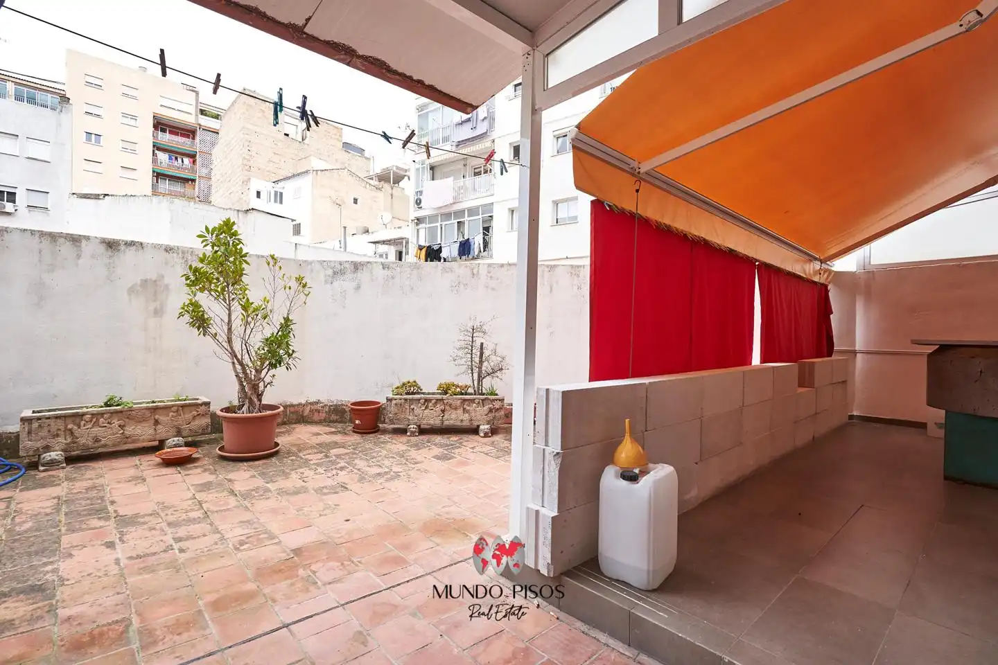 Local comercial en venda a Llevant, imagen 14