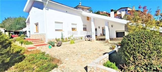 Casa-chalet en Venta en Lloret Residencial - Montlloret