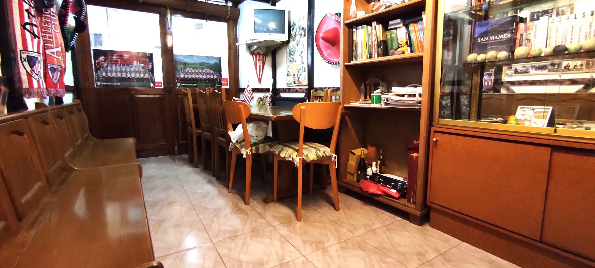 Esszimmer von Geschaftsraum zum Verkauf in Valle de Trápaga-Trapagaran mit Heizung und Möbliert