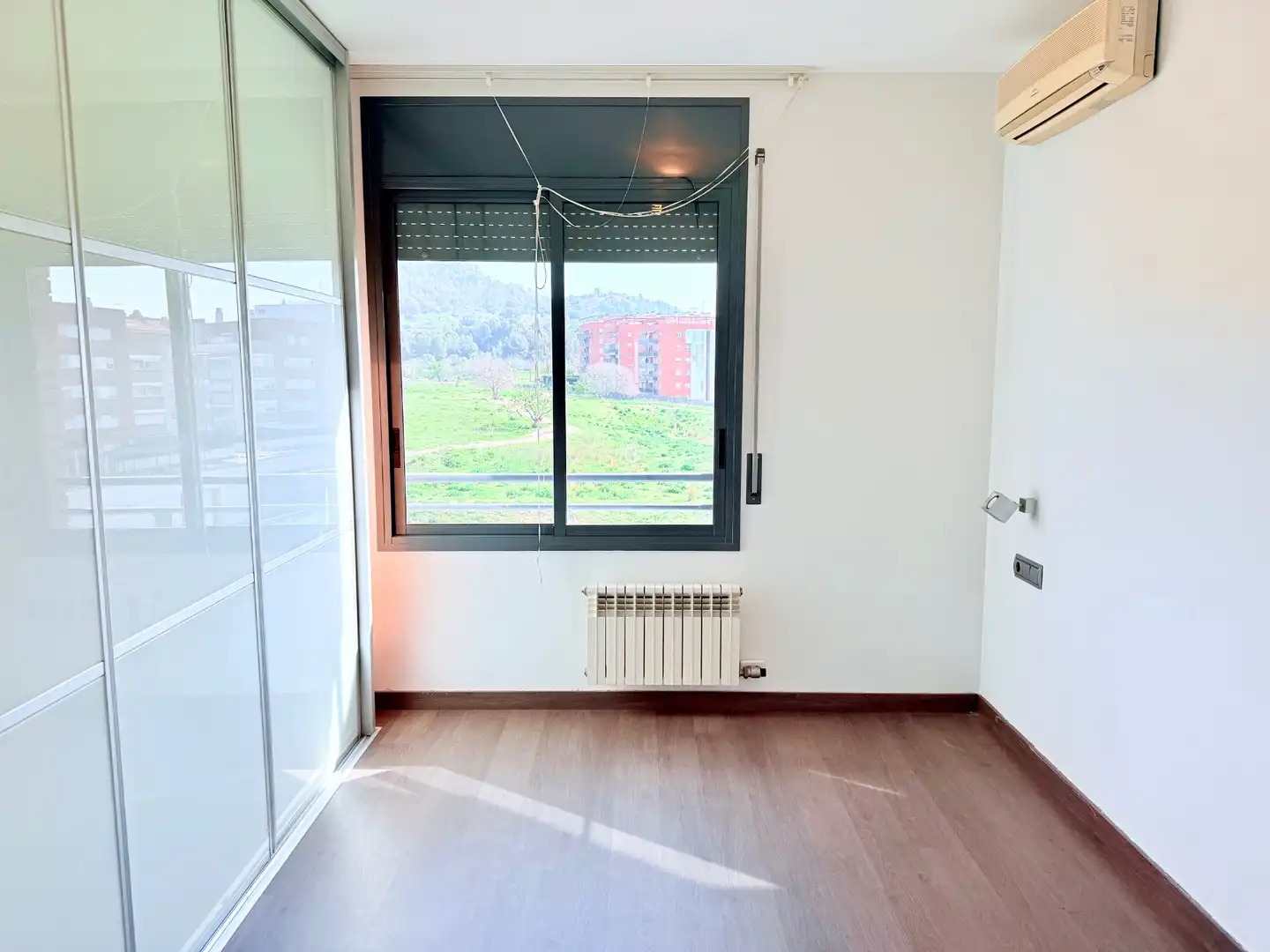 Habitación de Piso en venta en Sant Feliu de Llobregat con Aire acondicionado, Calefacción y Parquet